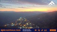 Archiv Foto Webcam Falls Creek: Blick auf das Village 05:00