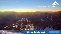 Archived image Webcam Falls Creek: Village View 05:00