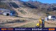 Archived image Webcam Falls Creek: Scott Chair Base Station 19:00