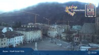 Archiv Foto Webcam Bozen - Blick auf den Waltherplatz 08:00