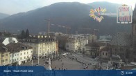 Archiv Foto Webcam Bozen - Blick auf den Waltherplatz 14:00