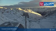 Archiv Foto Webcam Sölden - Schwarze Schneid Mittelstation 07:00