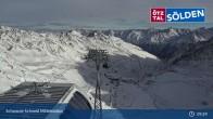 Archiv Foto Webcam Sölden - Schwarze Schneid Mittelstation 08:00