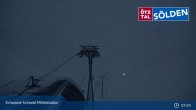 Archived image Webcam Sölden - Schwarze Schneid Gondola 06:00