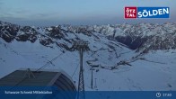 Archiv Foto Webcam Sölden - Schwarze Schneid Mittelstation 00:00