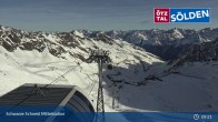 Archiv Foto Webcam Sölden - Schwarze Schneid Mittelstation 08:00