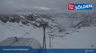 Archived image Webcam Sölden - Schwarze Schneid Gondola 06:00