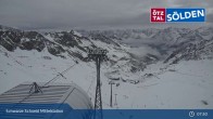 Archived image Webcam Sölden - Schwarze Schneid Gondola 07:00