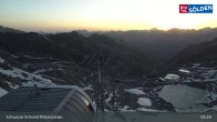Archiv Foto Webcam Sölden - Schwarze Schneid Mittelstation 04:00