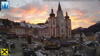 Archiv Foto Webcam Mariazell: Hauptplatz und Basilika 06:00