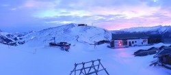 Archived image Webcam Wildkogel-Arena: Top station Wildkogel gondola 05:00