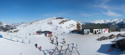 Archived image Webcam Wildkogel-Arena: Top station Wildkogel gondola 13:00