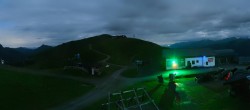 Archived image Webcam Wildkogel-Arena: Top station Wildkogel gondola 01:00