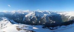 Archived image Webcam Mayrhofen - Top station 150er Tux 06:00