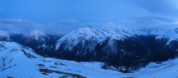 Archiv Foto Webcam Mayrhofen: Bergstation 150er Tux 19:00