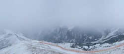 Archiv Foto Webcam Mayrhofen: Bergstation 150er Tux 13:00