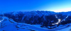 Archiv Foto Webcam Mayrhofen: Bergstation 150er Tux 17:00