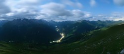 Archived image Webcam Mayrhofen - Top station 150er Tux 01:00