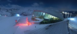 Archiv Foto Webcam Axamer Lizum: Hoadl-Haus und Bergstation Olympiabahn 04:00