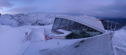 Archiv Foto Webcam Axamer Lizum: Hoadl-Haus und Bergstation Olympiabahn 07:00