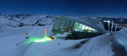 Archiv Foto Webcam Axamer Lizum: Hoadl-Haus und Bergstation Olympiabahn 03:00