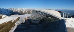 Archived image Webcam Axamer Lizum: Hoadl-Haus und Top station Olympiabahn 06:00