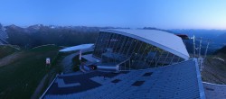 Archiv Foto Webcam Axamer Lizum: Hoadl-Haus und Bergstation Olympiabahn 03:00