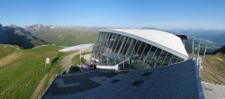 Archiv Foto Webcam Axamer Lizum: Hoadl-Haus und Bergstation Olympiabahn 06:00