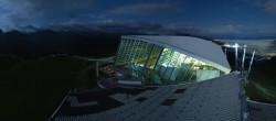Archived image Webcam Axamer Lizum: Hoadl-Haus und Top station Olympiabahn 01:00