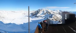 Archived image Webcam Val Senales Glacier - Viewing platform Grawand 11:00