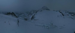 Archived image Webcam Hintertux Glacier - Top station Gefrorene Wand 03:00