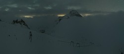 Archiv Foto Webcam Hintertuxer Gletscher - Bergstation Gefrorene Wand 01:00