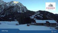 Archiv Foto Webcam 3 Zinnen Dolomiten: Skilifte Prags 07:00