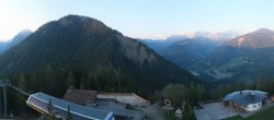 Archived image Webcam View from Kornplatz to the Piz de Plaies mountain station 05:00