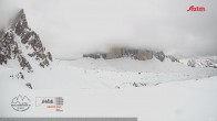Archived image Webcam Dolomites: Mountain Hut Antonio Locatelli 09:00