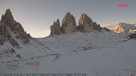 Archived image Webcam Dolomites: Mountain Hut Antonio Locatelli 07:00