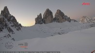 Archived image Webcam Dolomites: Mountain Hut Antonio Locatelli 06:00