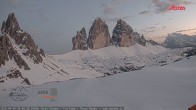 Archiv Foto Webcam Dreizinnenhütte Südtirol: Blick auf die 3 Zinnen 19:00