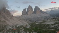 Archived image Webcam Dolomites: Mountain Hut Antonio Locatelli 19:00