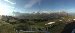 Archived image Webcam Panorama of the Alpe di Siusi from the Puflatsch mountain station 06:00