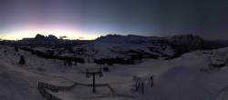 Archived image Webcam Panorama of the Alpe di Siusi from the Puflatsch mountain station 06:00