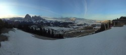 Archiv Foto Webcam Seiser Alm: Panoramablick Mezdi Bergstation 05:00