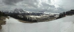 Archived image Webcam View over Alpe di Siusi - Mezdi mountain station 13:00