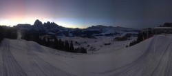 Archiv Foto Webcam Seiser Alm: Panoramablick Mezdi Bergstation 06:00