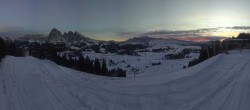 Archiv Foto Webcam Seiser Alm: Panoramablick Mezdi Bergstation 15:00