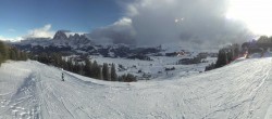 Archiv Foto Webcam Seiser Alm: Panoramablick Mezdi Bergstation 15:00