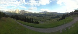 Archiv Foto Webcam Seiser Alm: Panoramablick Mezdi Bergstation 17:00