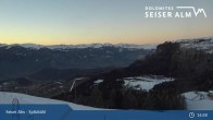 Archiv Foto Webcam Seiser Alm: Bergstation Spitzbühl 02:00