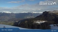 Archiv Foto Webcam Seiser Alm: Bergstation Spitzbühl 07:00