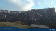 Archiv Foto Webcam Seiser Alm: Bergstation Spitzbühl 02:00